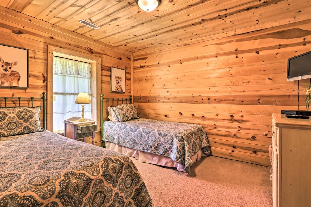 Log Cabin With Deck And Hot Tub 5 Mi To Dollywood! * Pigeon Forge