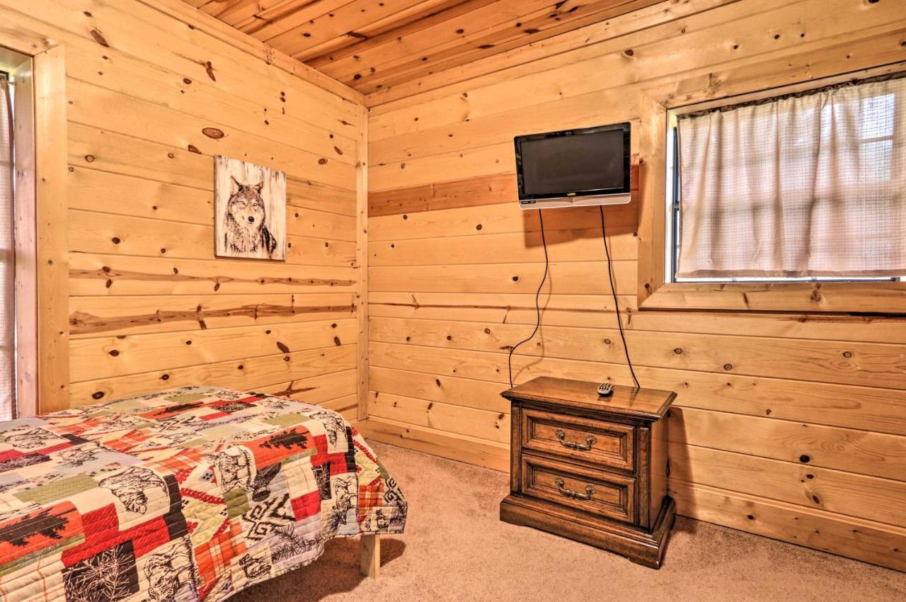 Log Cabin With Deck And Hot Tub 5 Mi To Dollywood! *