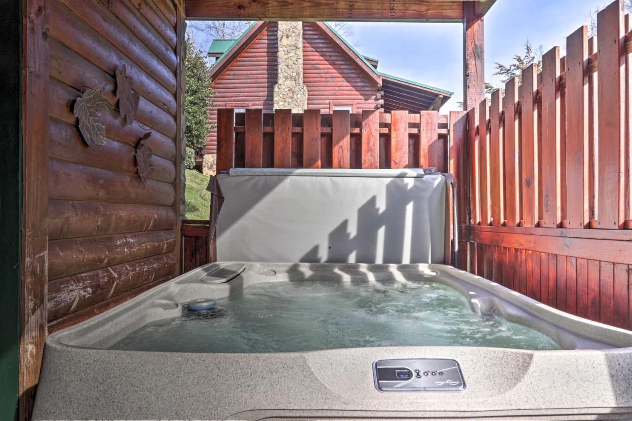 Holiday home Smoky Mountain With Game And Hot Tub! Pigeon Forge