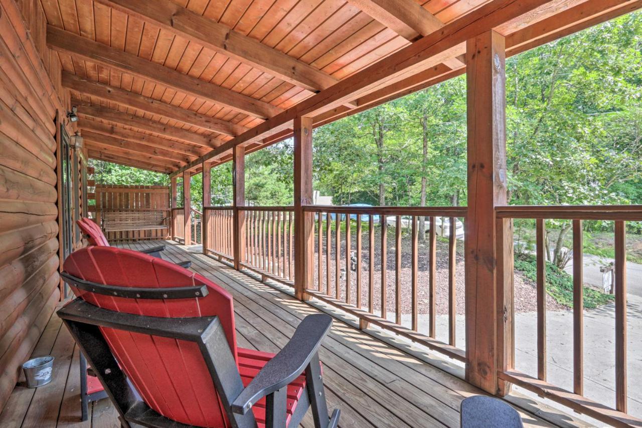 Holiday home With Deck And Fireplace Less Than 3 Mi To Dollywood! Pigeon Forge