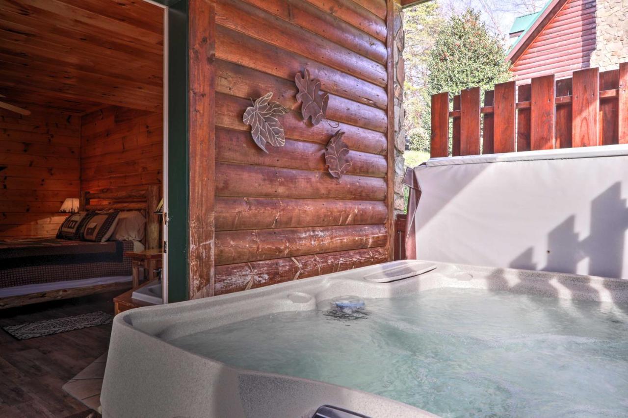 Smoky Mountain With Game And Hot Tub! *