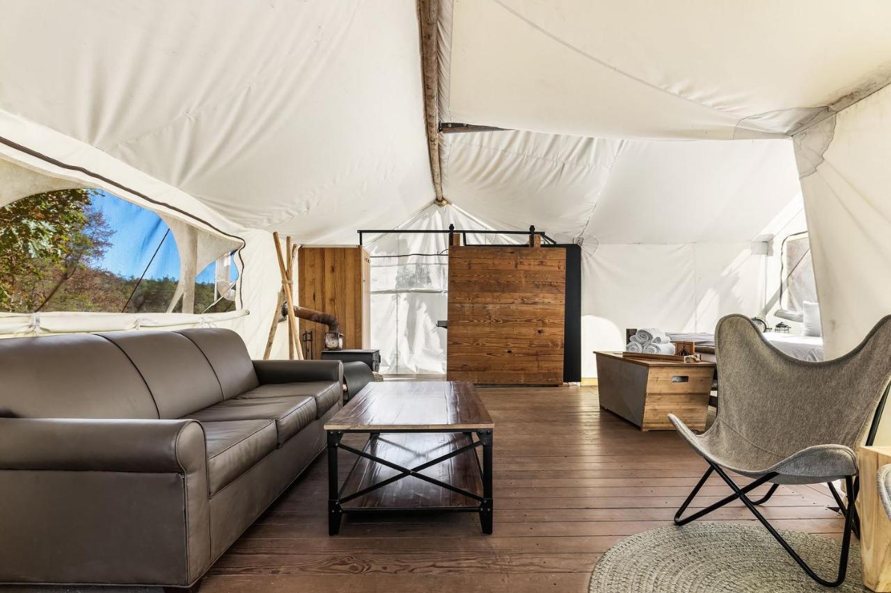 Luxury tent Under Canvas Great Smoky Mountains Pigeon Forge