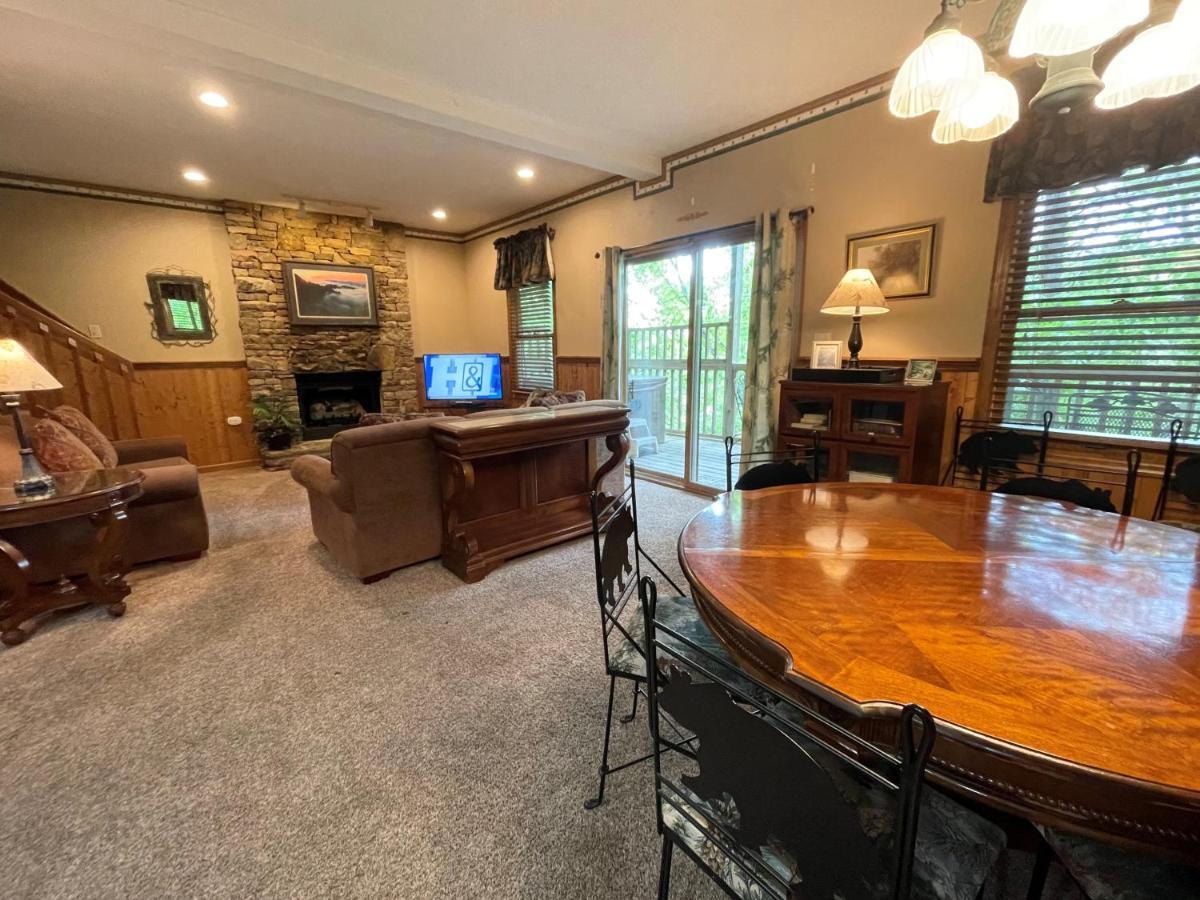 Sanctuary Cabin * Pigeon Forge