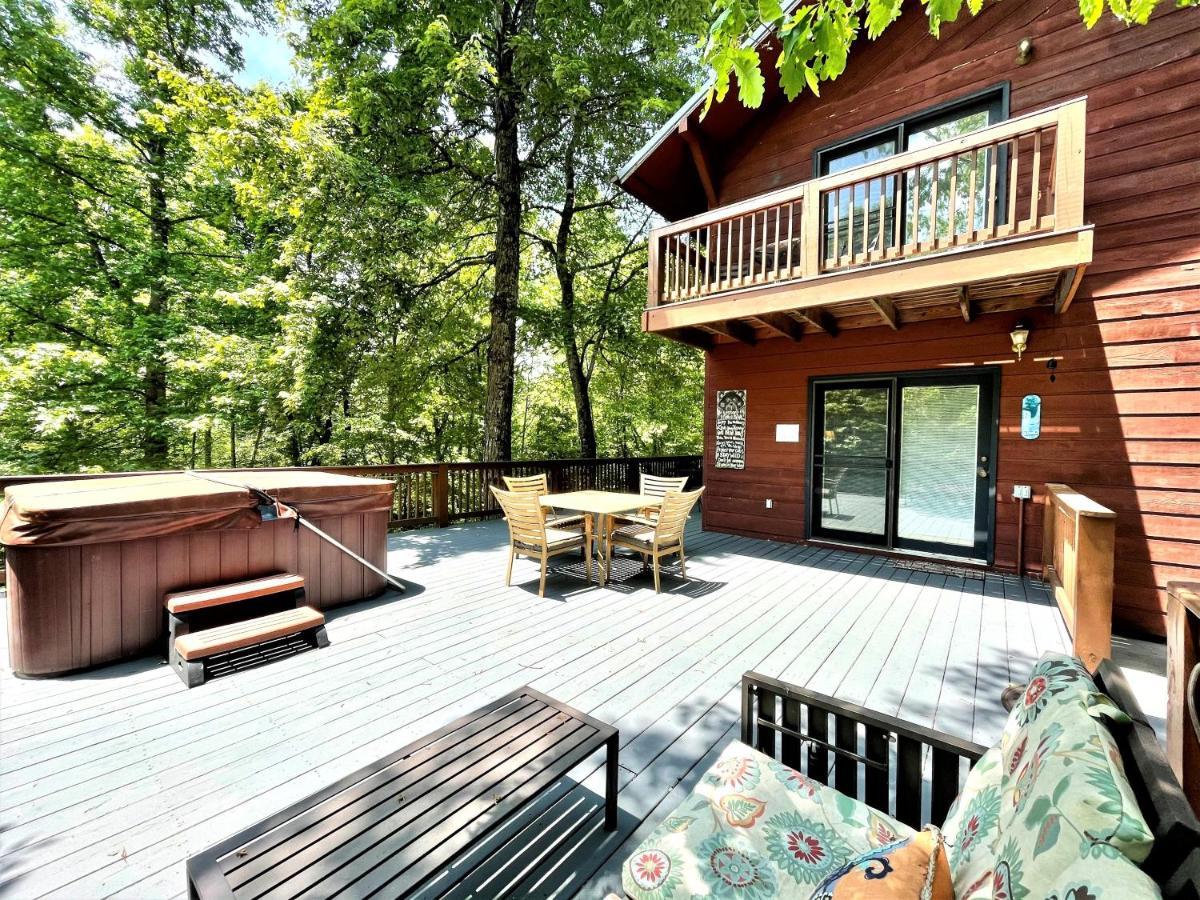 Wandering Bear Chalet Chalet