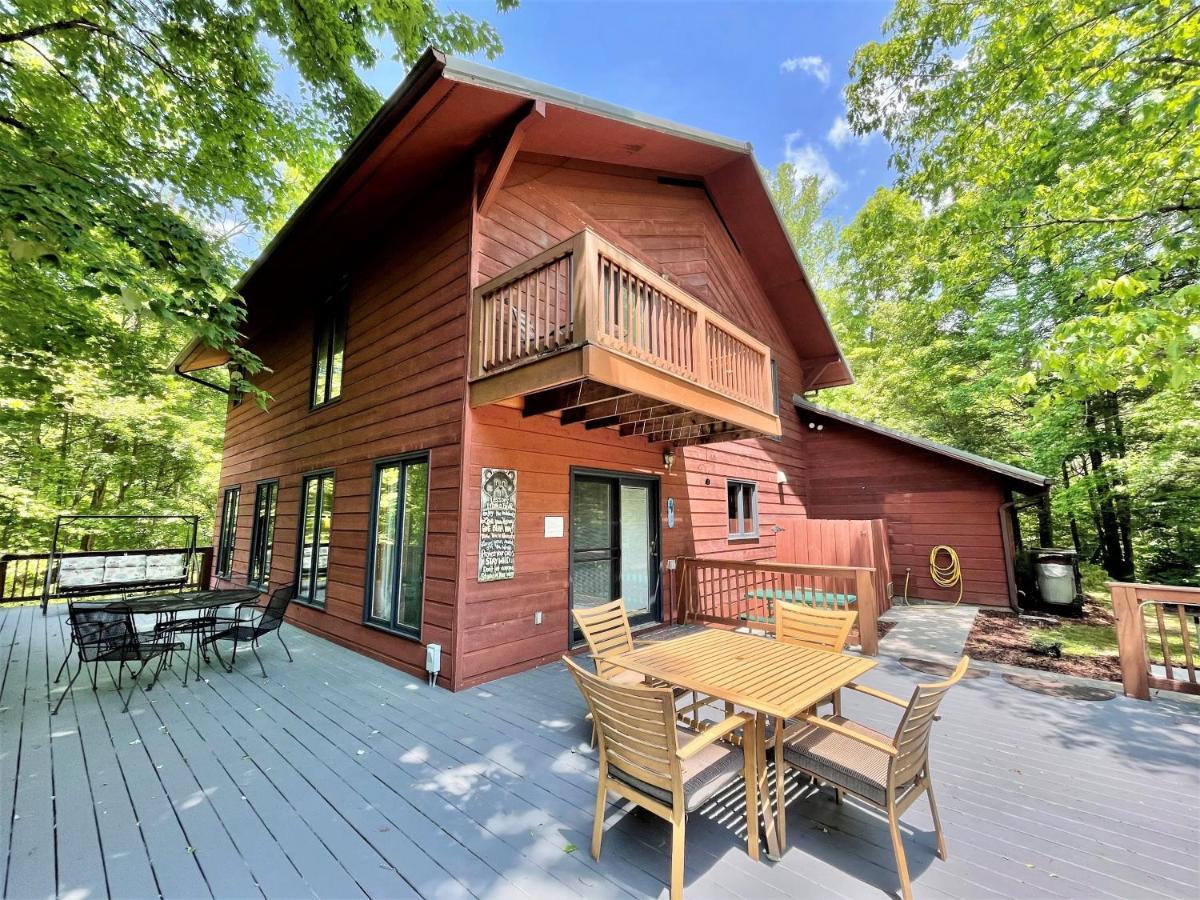 Wandering Bear Chalet
