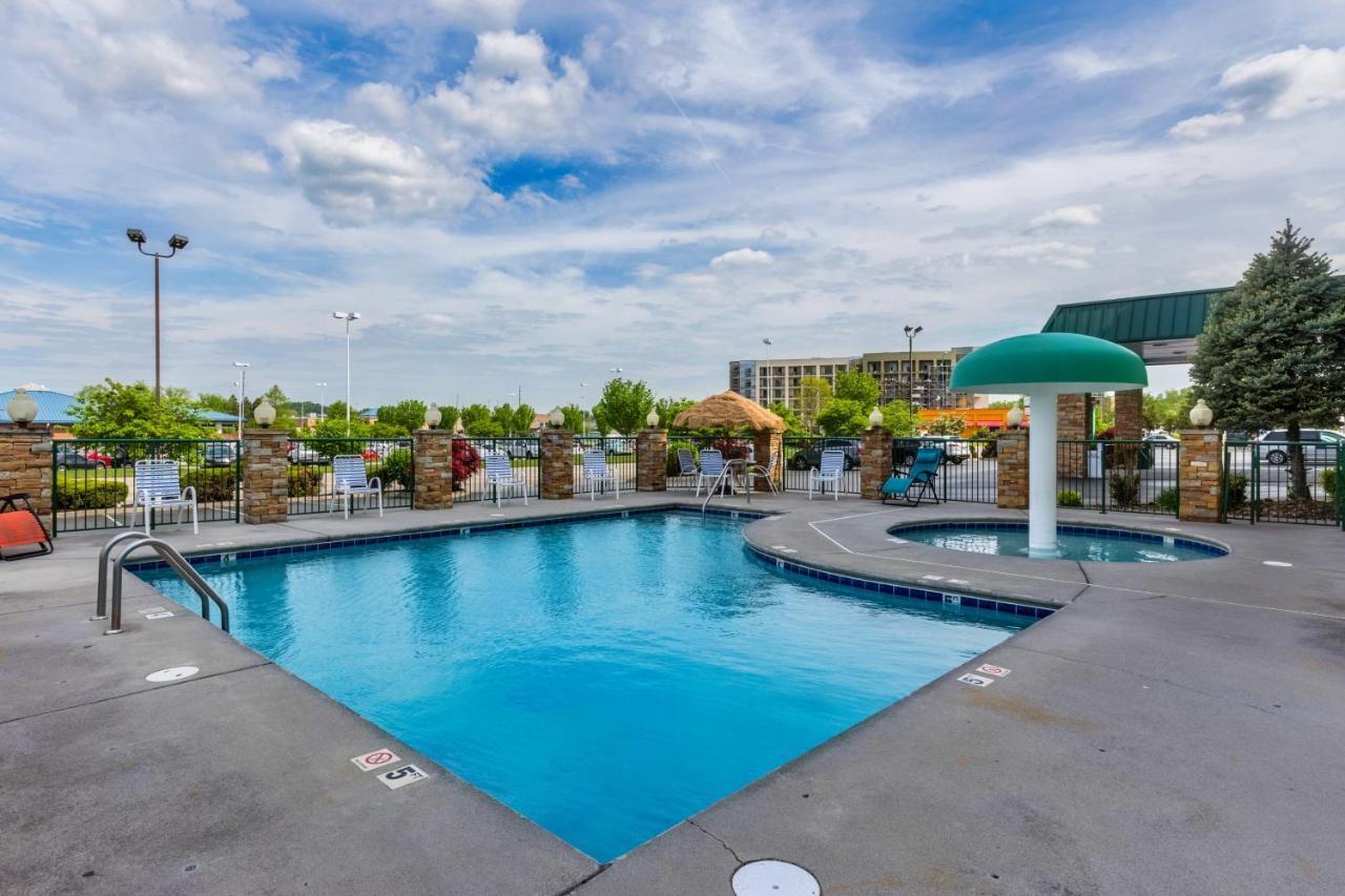 Park Grove Hotel Pigeon Forge
