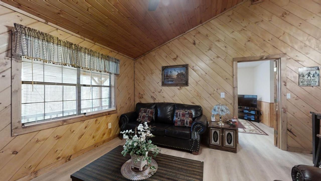 Little Mountain Hideaway Pigeon Forge