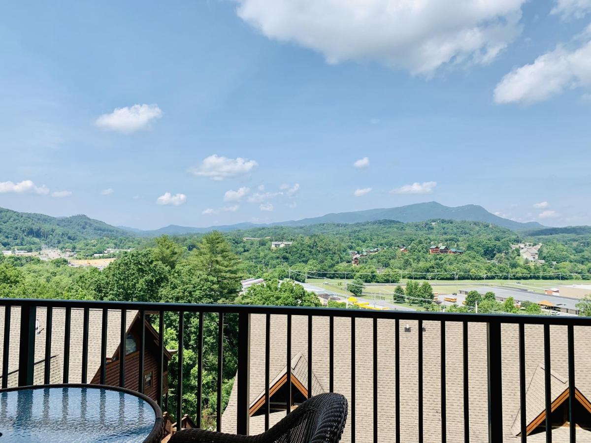 Apartment Noelle's Nest Pigeon Forge
