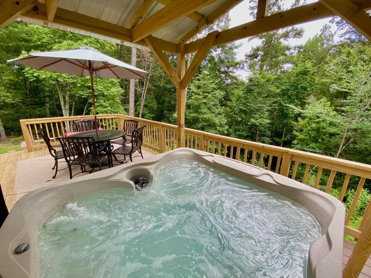 Holiday home Foxes' Den With Private Hot Tub Pigeon Forge