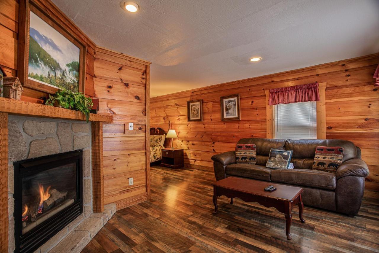 Great Wolf Cabin In Pigeon Forge! * Pigeon Forge