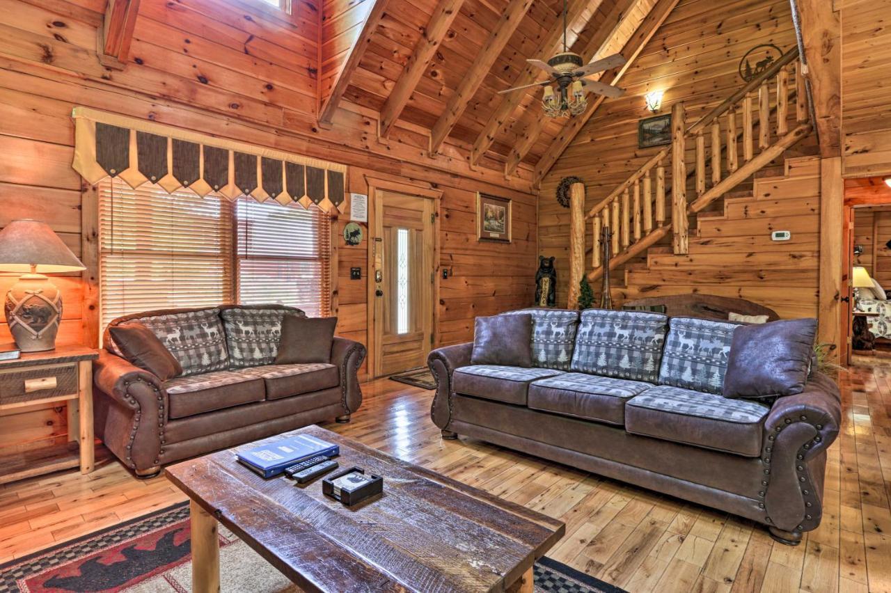 Holiday home Getaway With Covered Patio And Hot Tub! Pigeon Forge