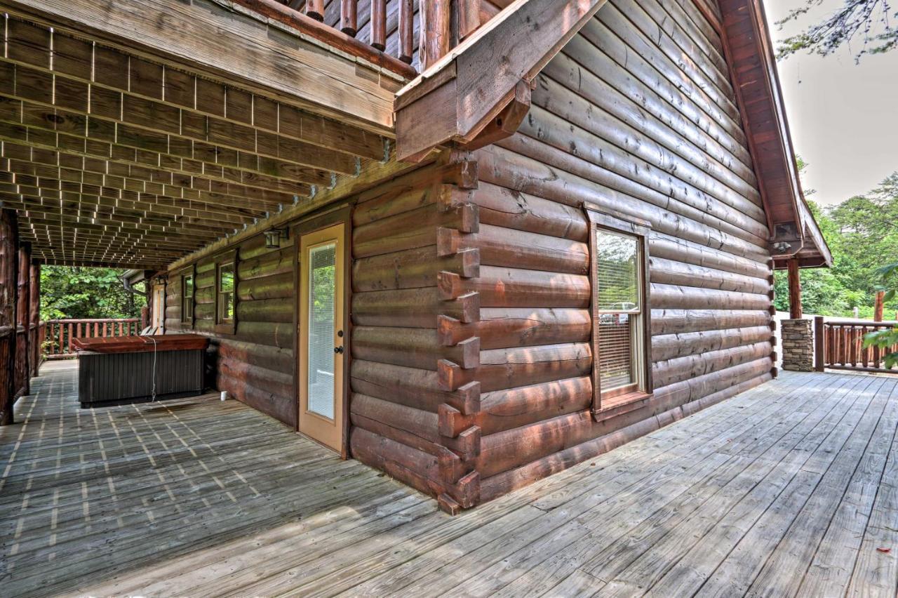 Holiday home Getaway With Covered Patio And Hot Tub! Pigeon Forge