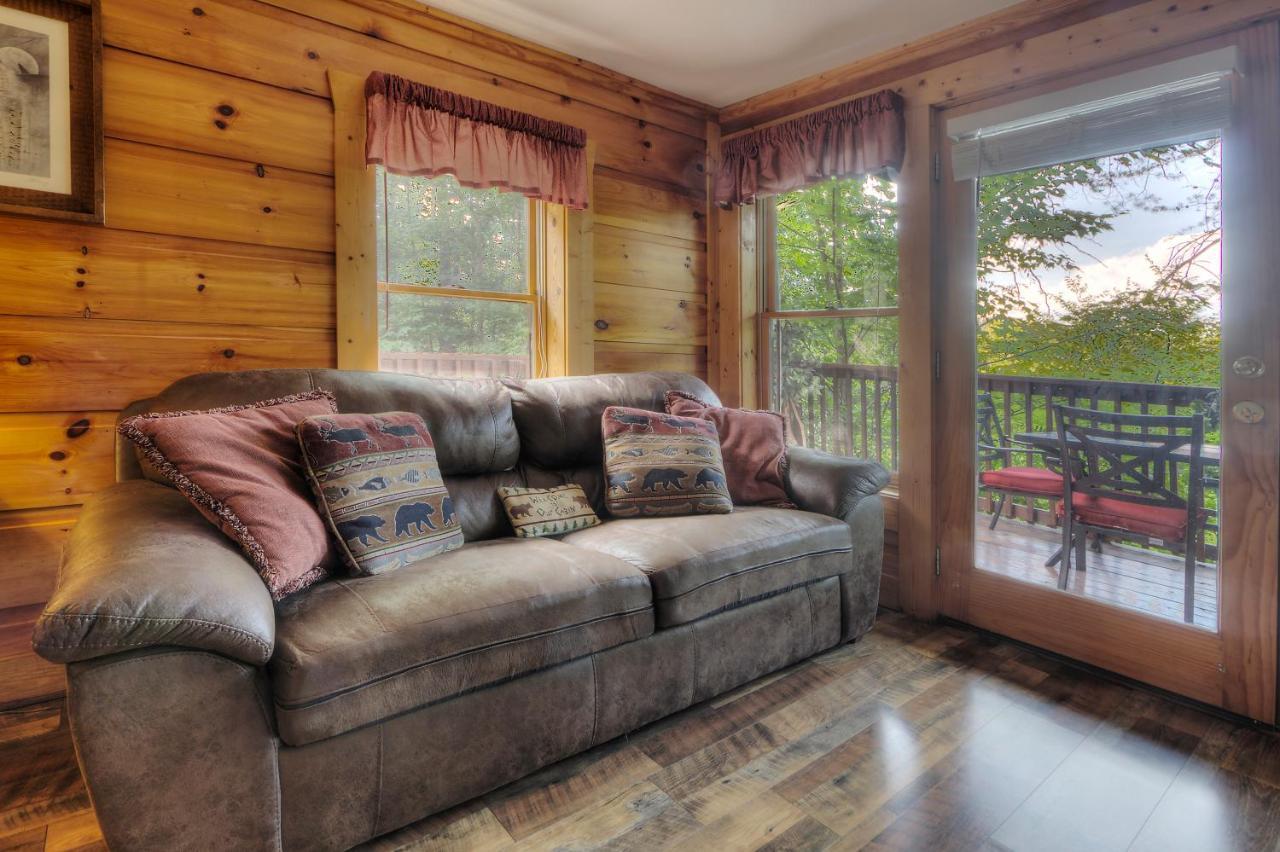 Holiday home Great Wolf Cabin In Pigeon Forge! *