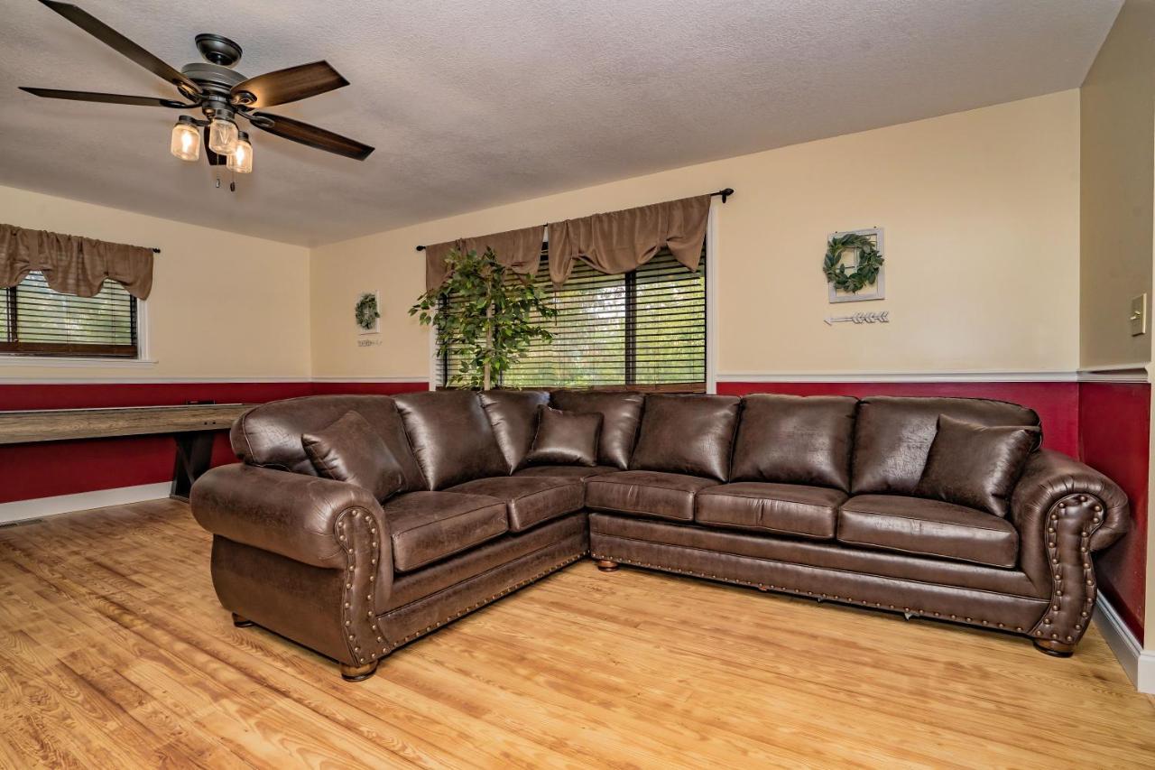 Escape, Hot Tub, Game Room, Wifi, 1089 Free Tickets Each Paid Day, Dollywood And * Pigeon Forge
