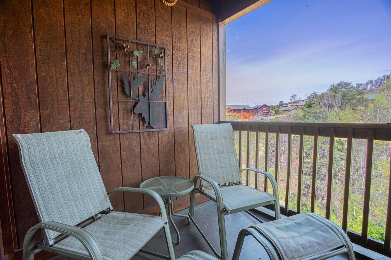 Holiday home Deer Tracks Retreat In Pigeon Forge! Pigeon Forge