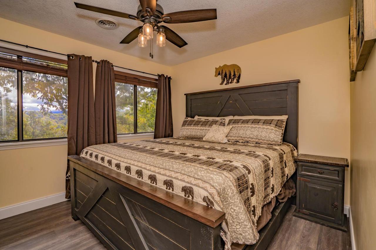 Chalet Escape, Hot Tub, Game Room, Wifi, 1089 Free Tickets Each Paid Day, Dollywood And Pigeon Forge