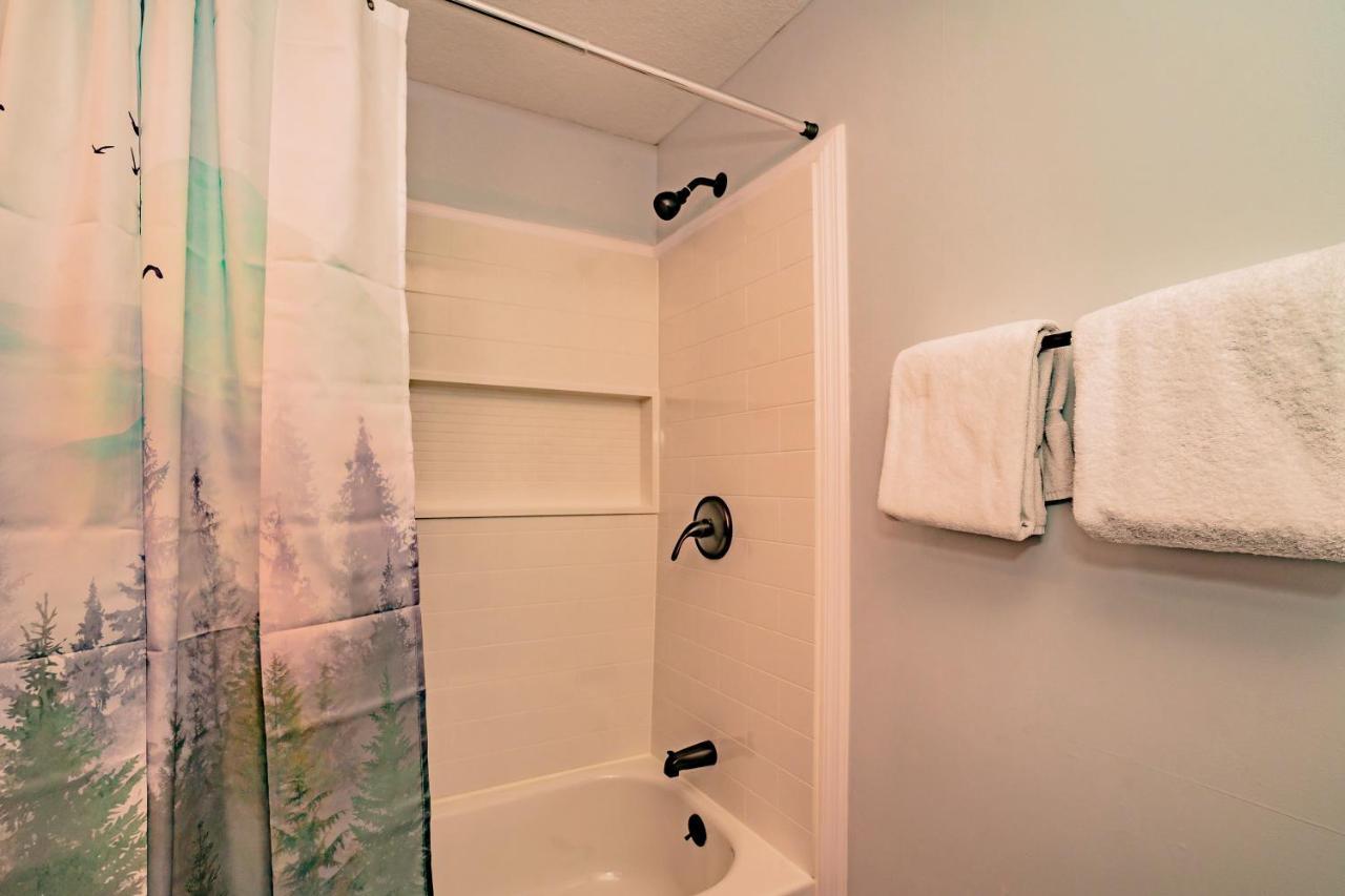 Escape, Hot Tub, Game Room, Wifi, 1089 Free Tickets Each Paid Day, Dollywood And Chalet