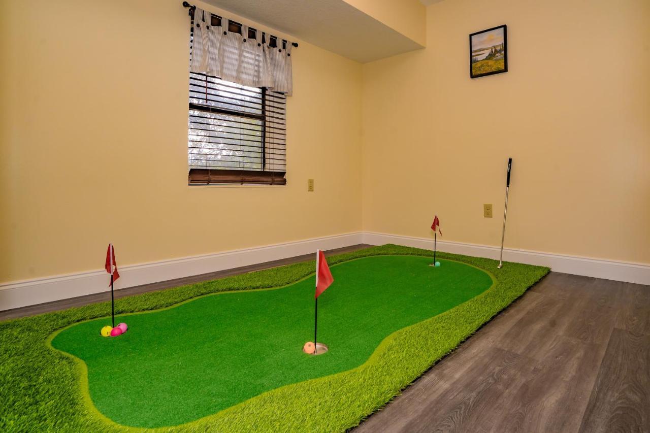 Chalet Escape, Hot Tub, Game Room, Wifi, 1089 Free Tickets Each Paid Day, Dollywood And *
