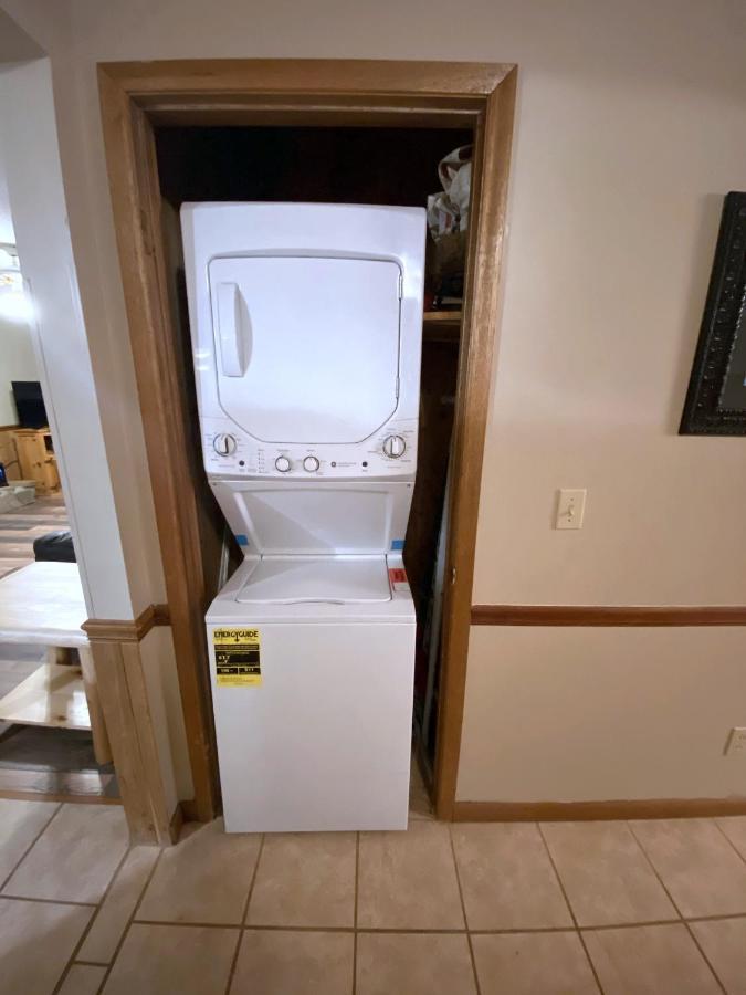 Hartman Hideaway Economy Cabin Holiday home Pigeon Forge