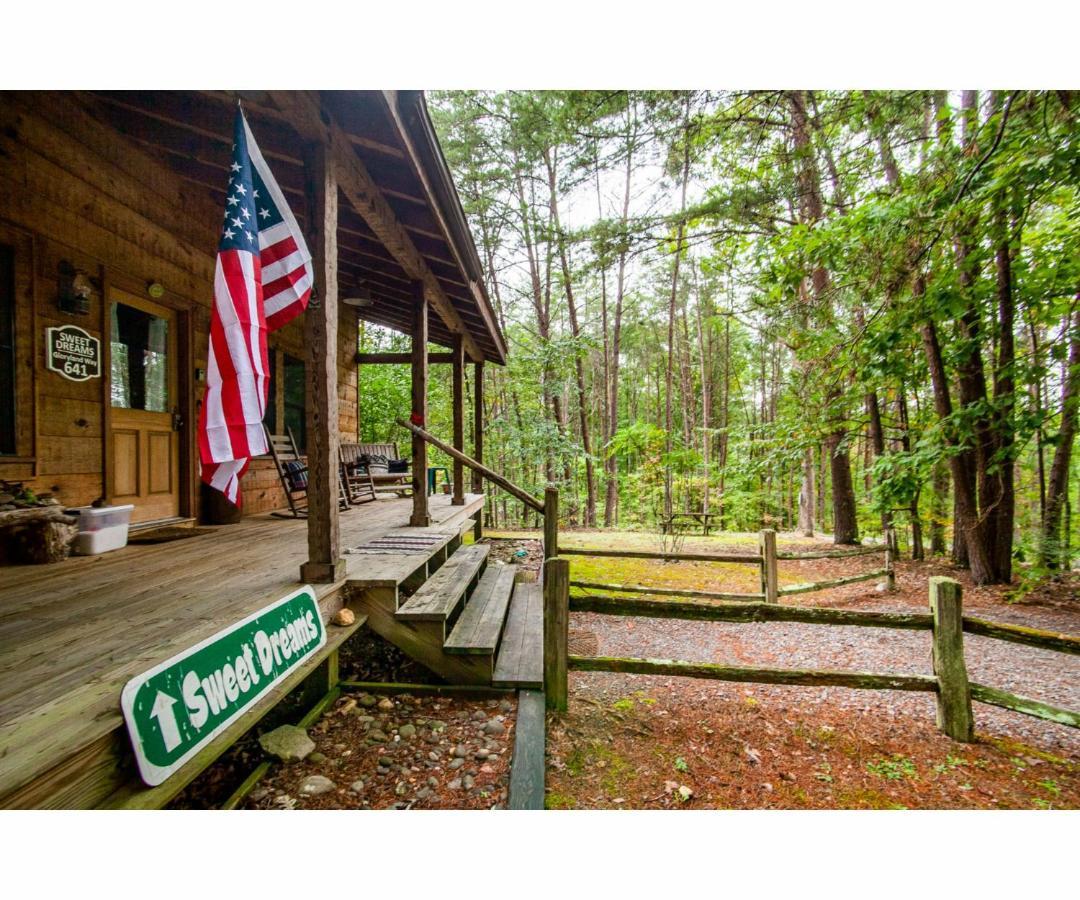 Holiday home Sweet Dreams With Romantic, Hot Tub And Pool Table