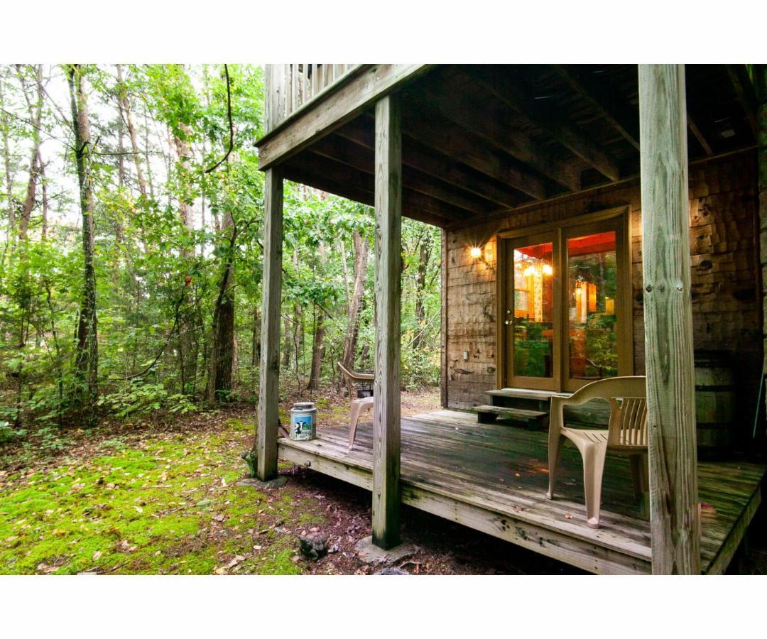 Sweet Dreams With Romantic, Hot Tub And Pool Table * Pigeon Forge