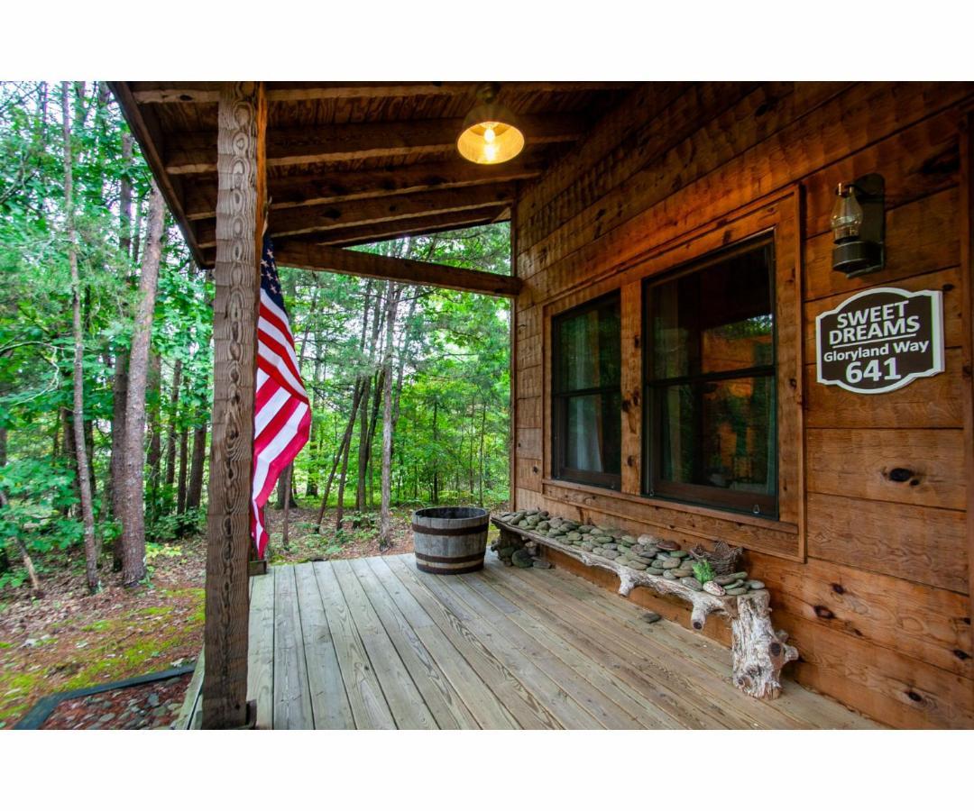 Holiday home Sweet Dreams With Romantic, Hot Tub And Pool Table