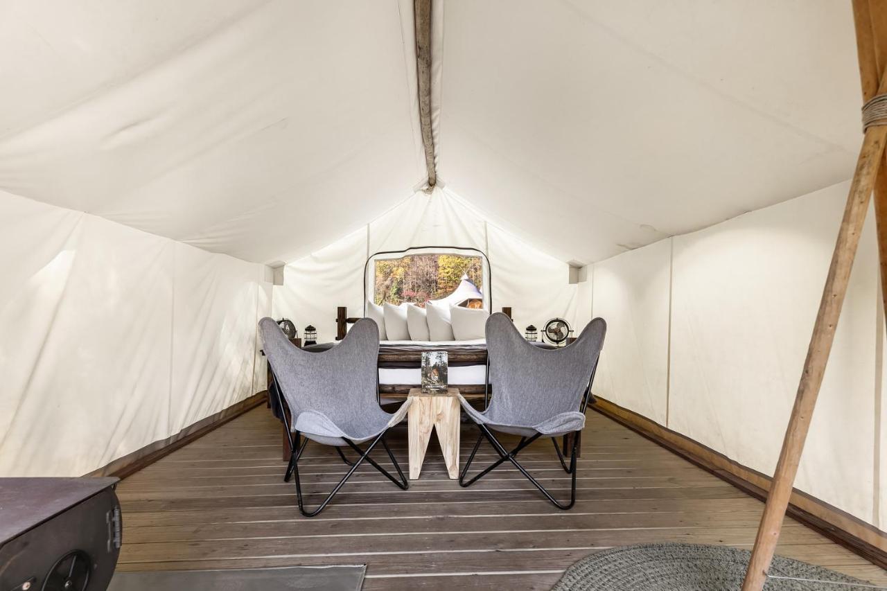 Under Canvas Great Smoky Mountains Luxury tent 3*