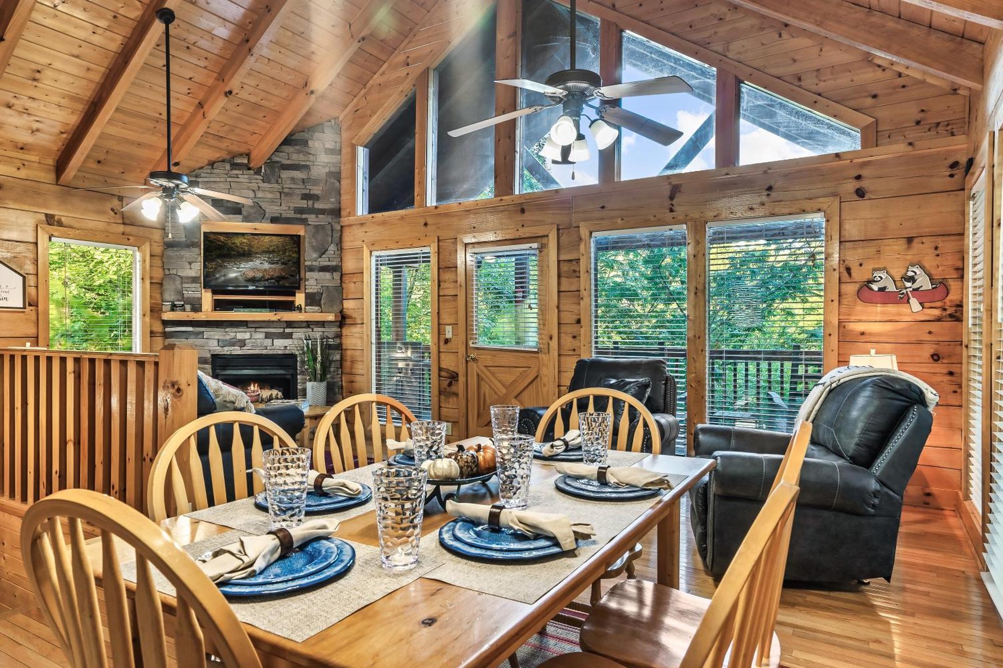 Cozy Log Cabin!! In Heart Of Pf & Close To The Smokies * Pigeon Forge