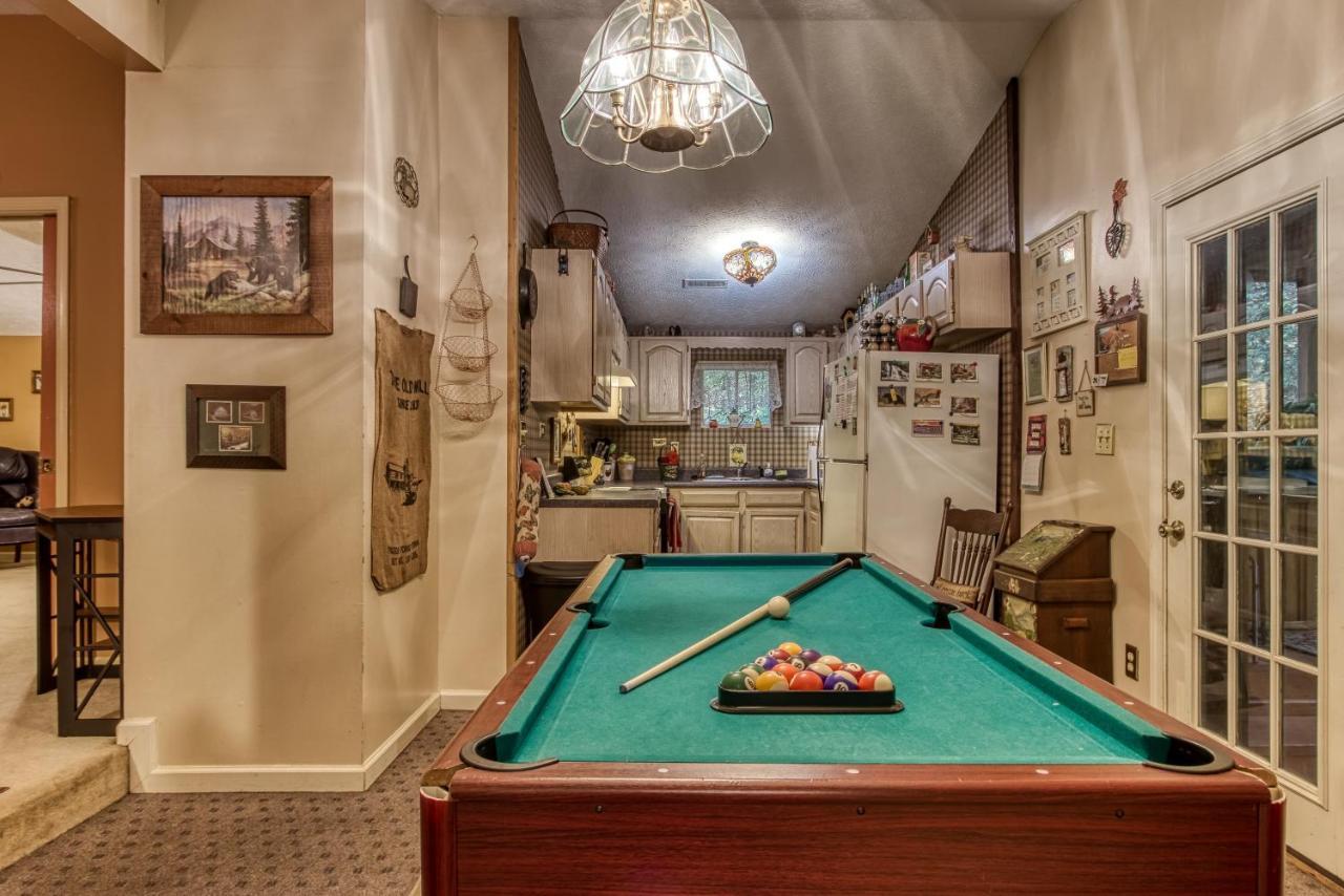 Cozy Creek Pigeon Forge
