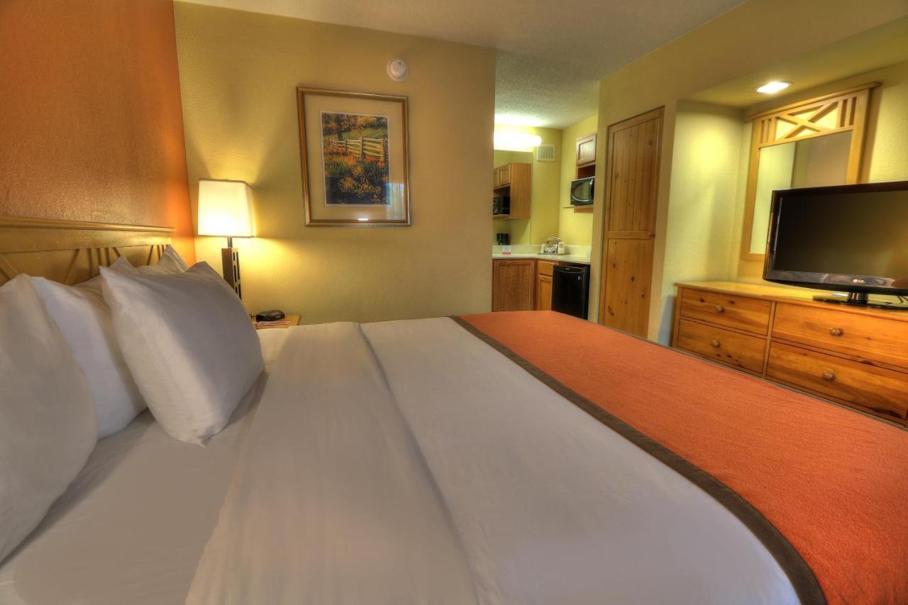 Lodge Econo Riverside