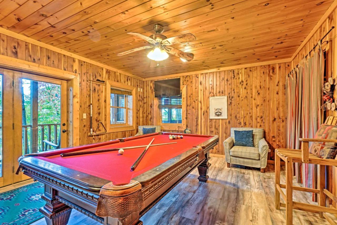 Grin N Bear It With Hot Tub And Fire Pit! Holiday home *