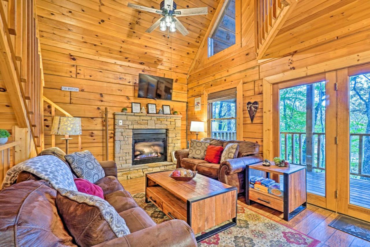 Grin N Bear It With Hot Tub And Fire Pit! *