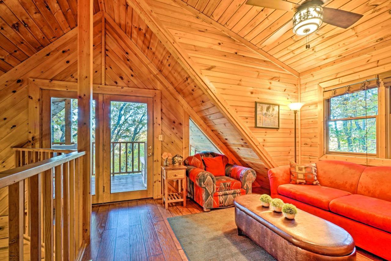 Grin N Bear It With Hot Tub And Fire Pit! * Pigeon Forge