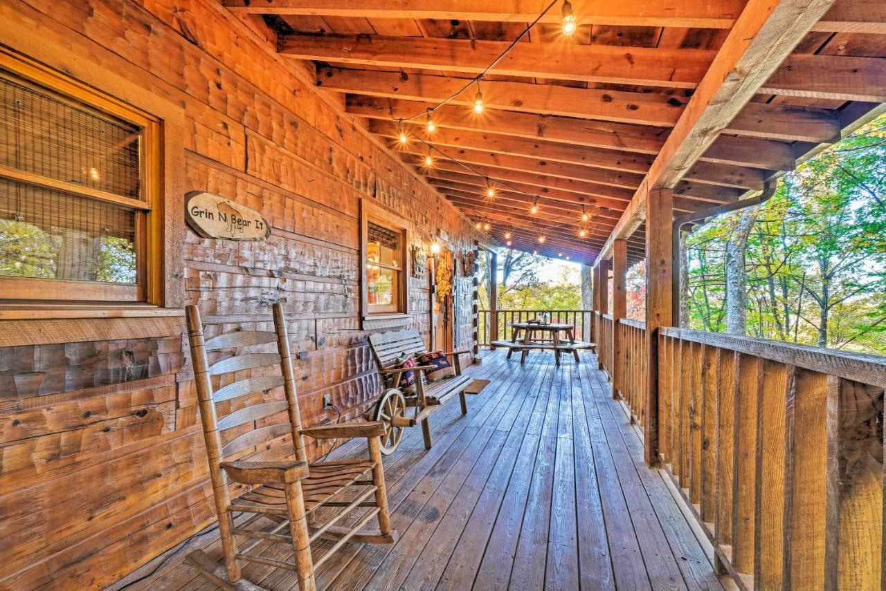 Grin N Bear It With Hot Tub And Fire Pit! *