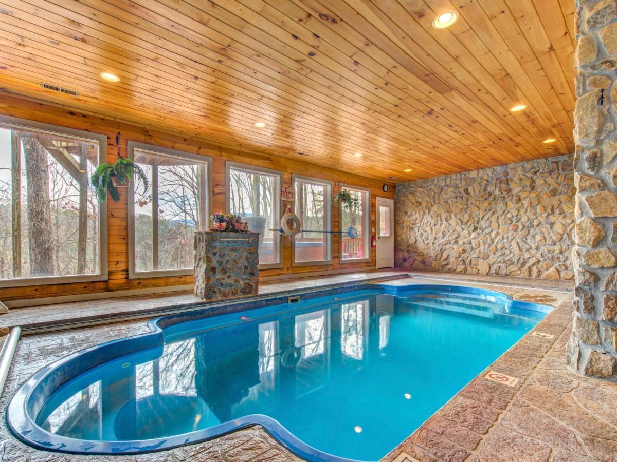 Splashing Sunrise, 2 Bedrooms, Private Pool, Arcade, Hot Tub, Sleeps 6 Pigeon Forge
