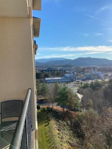 Mountain View Plaza *