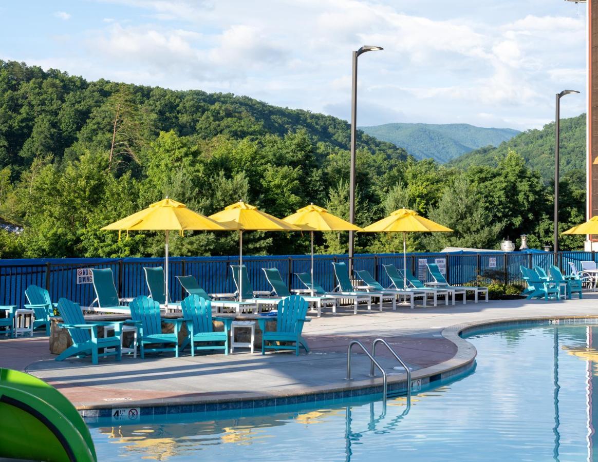 The At Camp Margaritaville 2*