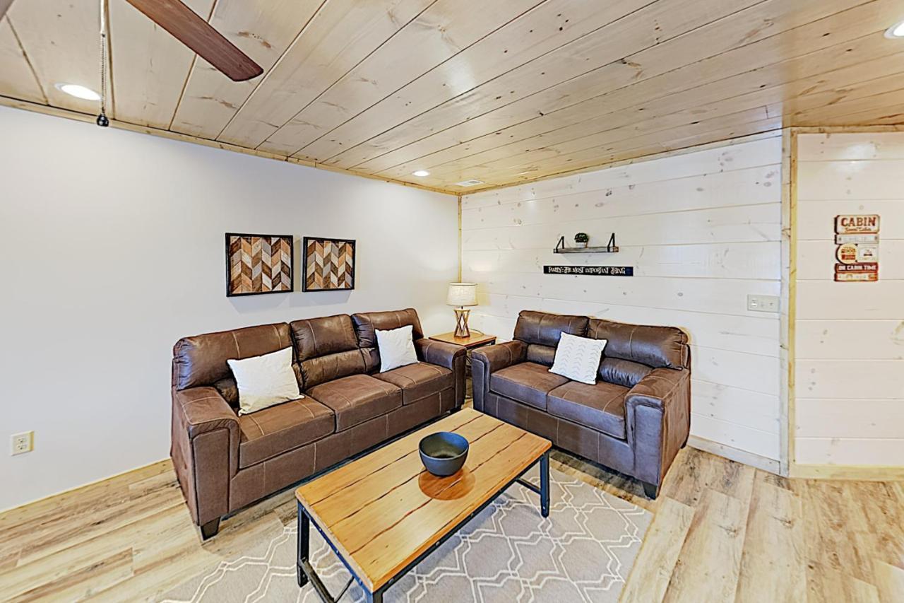 Bear Cove Falls Holiday home Pigeon Forge