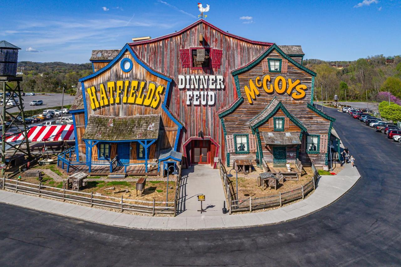Chalet Firefly Hollow - Smoky Mountains - Soaky Mountain Water Park - Sevierville Convention Center