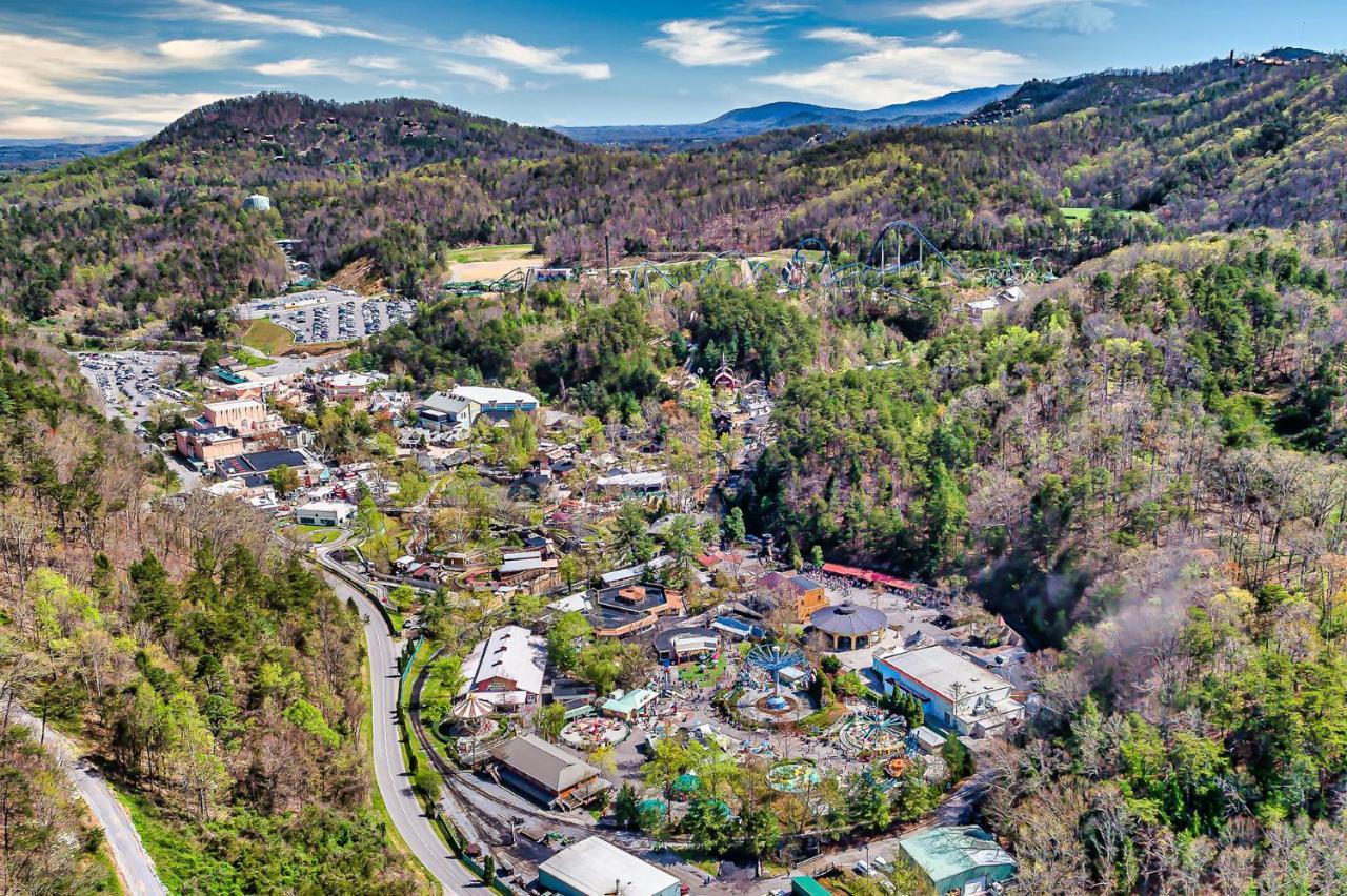 Firefly Hollow - Smoky Mountains - Soaky Mountain Water Park - Sevierville Convention Center Chalet Pigeon Forge
