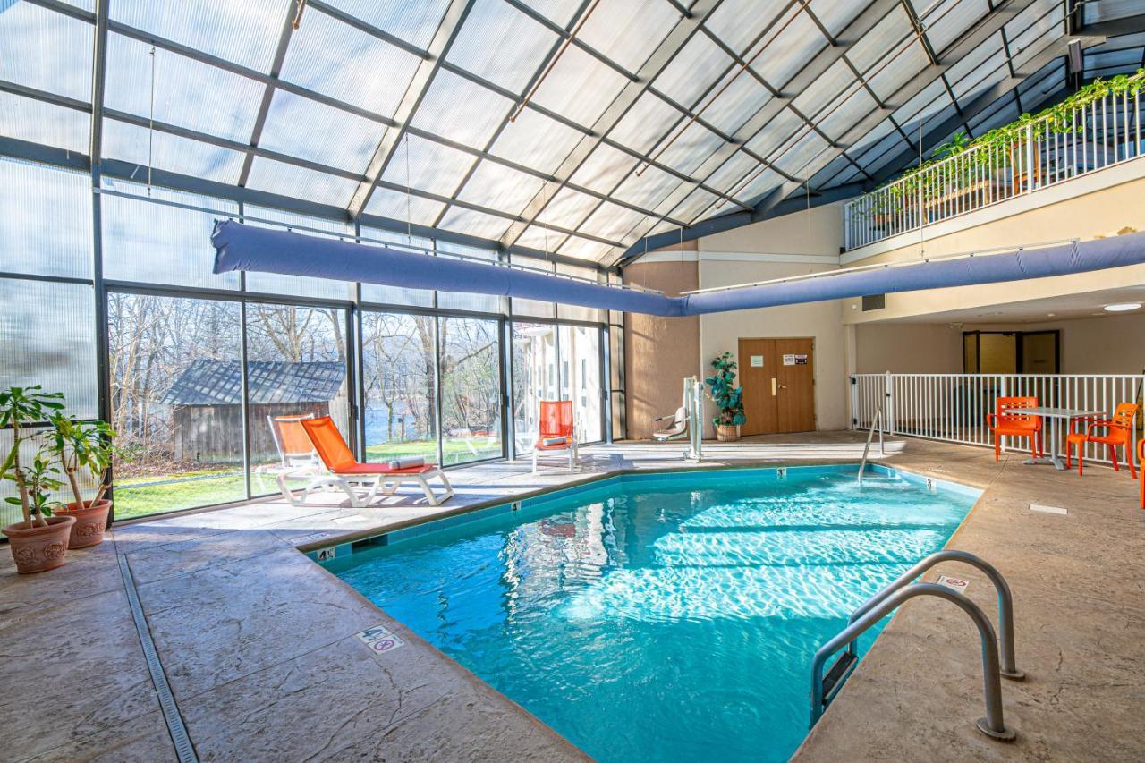 Hotel River Bend - Pigeon Forge