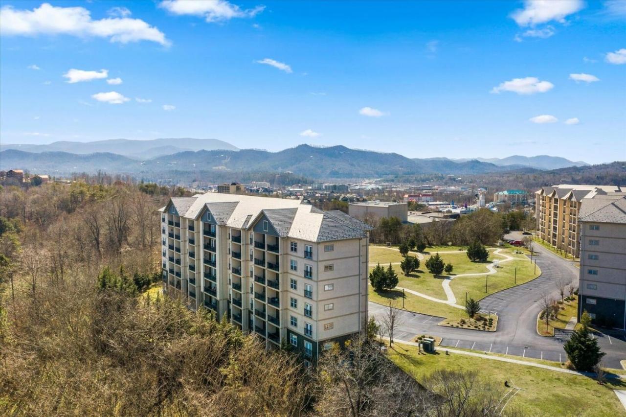 Apartment A Bear's Hibernation Pigeon Forge