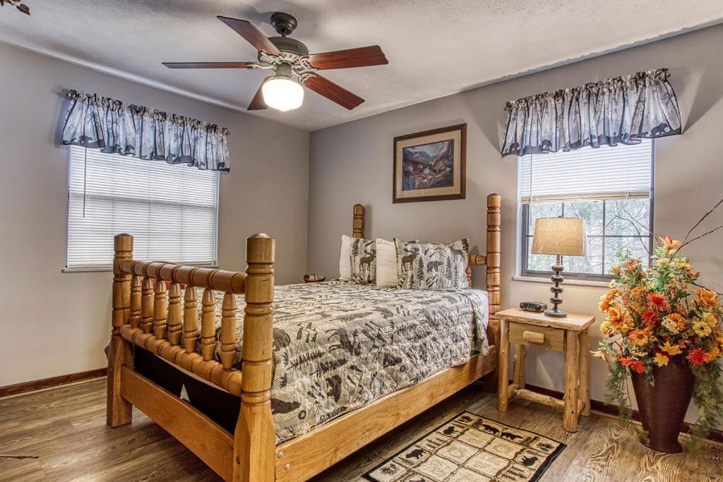 Adalynn's Mountain Retreat-hot Tub, 1089 Of Free Tickets For Each Paid Day, Dollywood And More! Holiday home Pigeon Forge