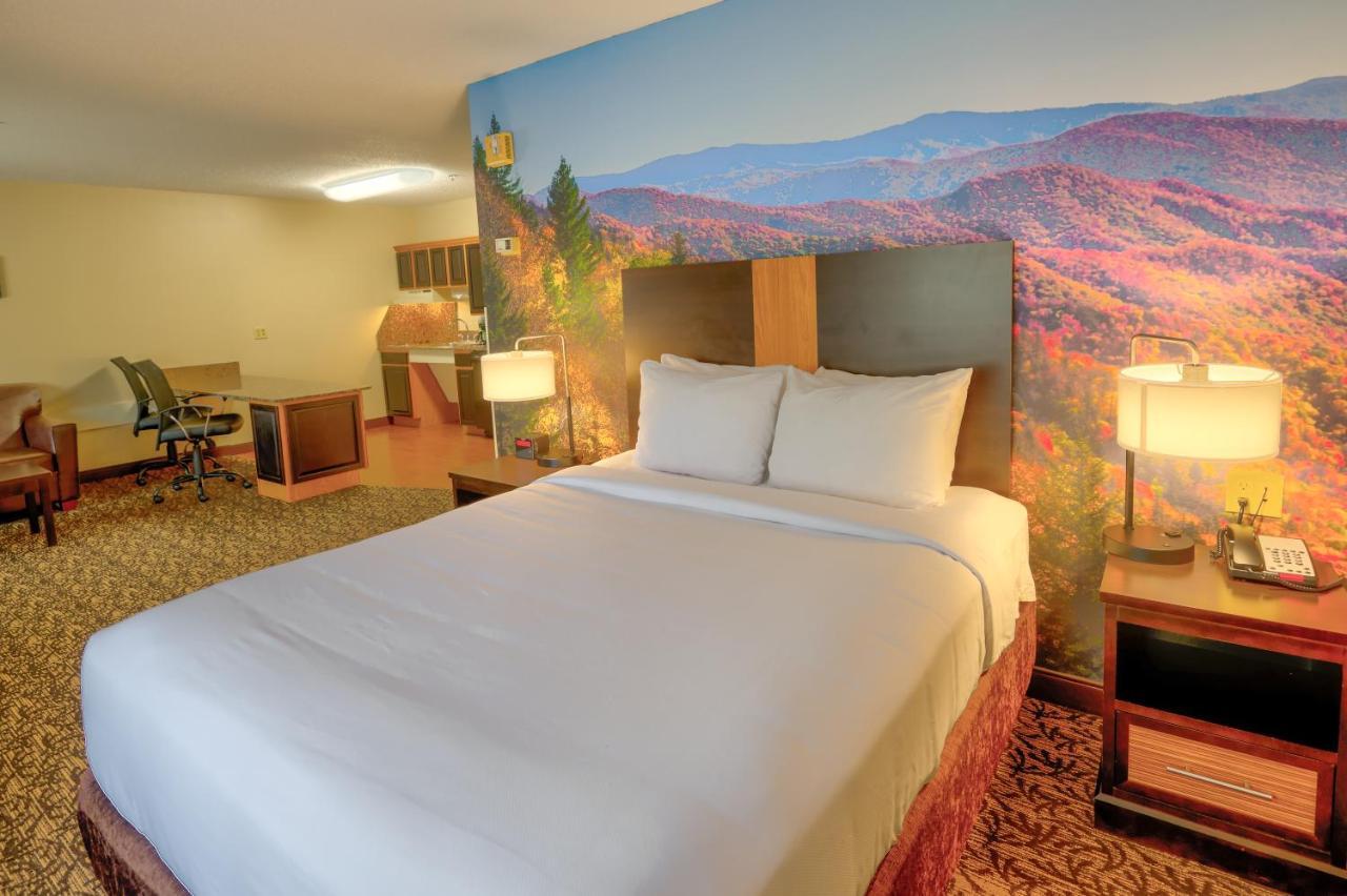Leconte & Convention Center, Ascend Collection Pigeon Forge