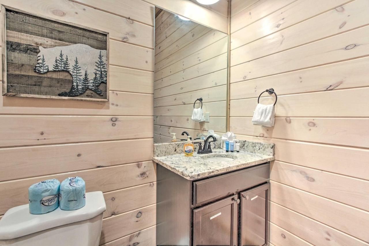 Holiday home 'madison Bear Garden' 7bdr W/hot Tub + Pool Access Pigeon Forge