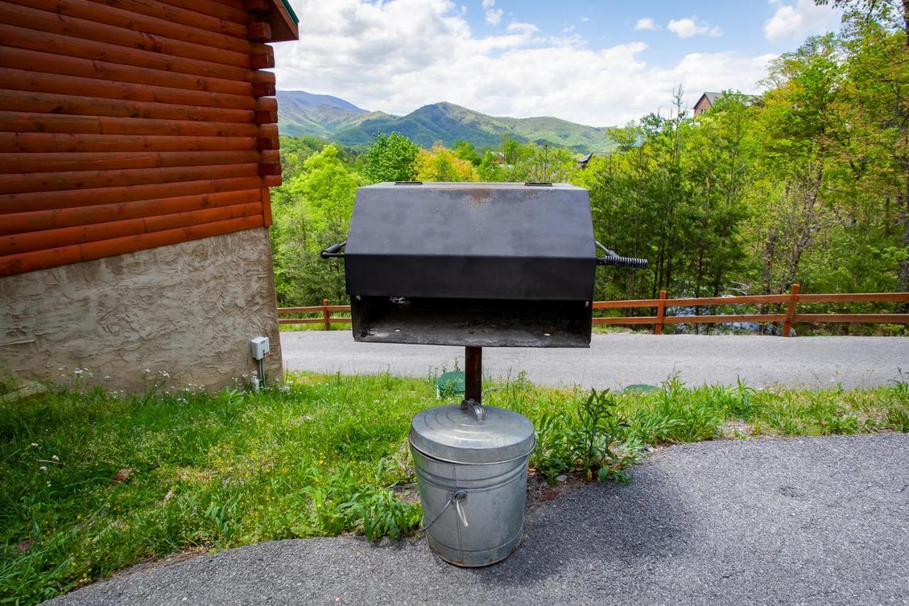 Holiday home Poolin Around With Private Hot Tub And Indoor Pool Pigeon Forge