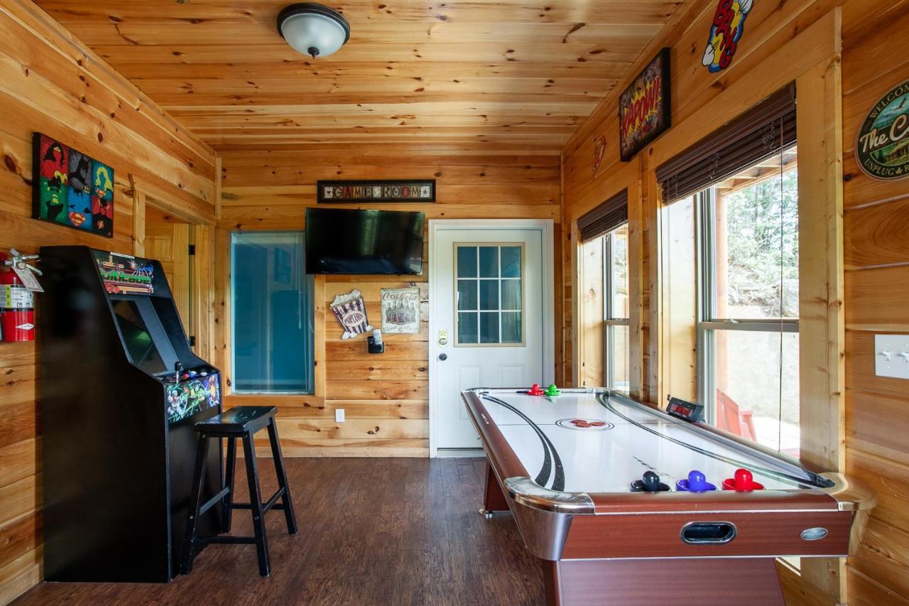 Holiday home Poolin Around With Private Hot Tub And Indoor Pool *