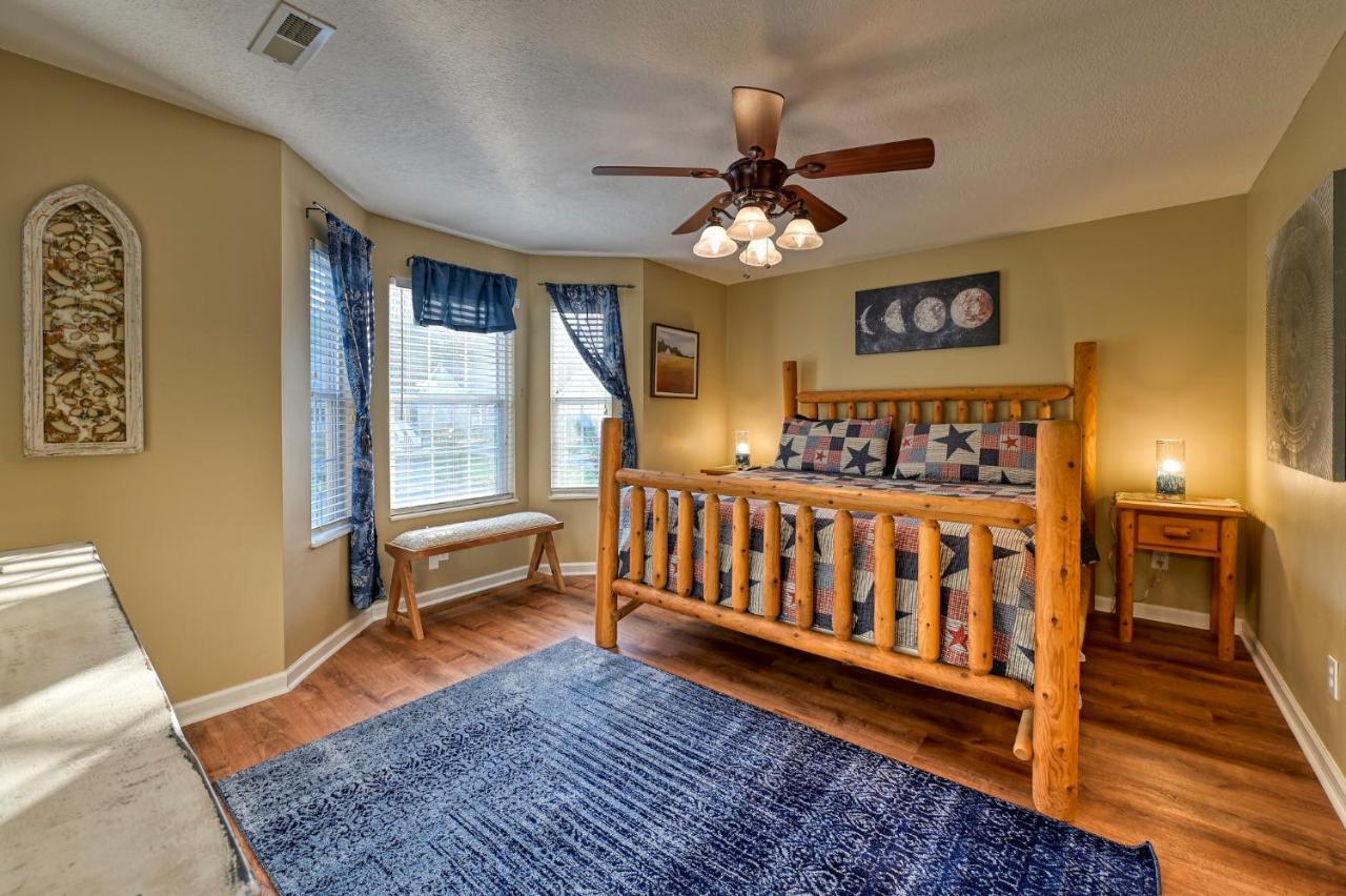 High N Dry-quiet River Access Neighborhood, 1 Mile To Parkway, 5 Miles To Dollywood! Holiday home Pigeon Forge