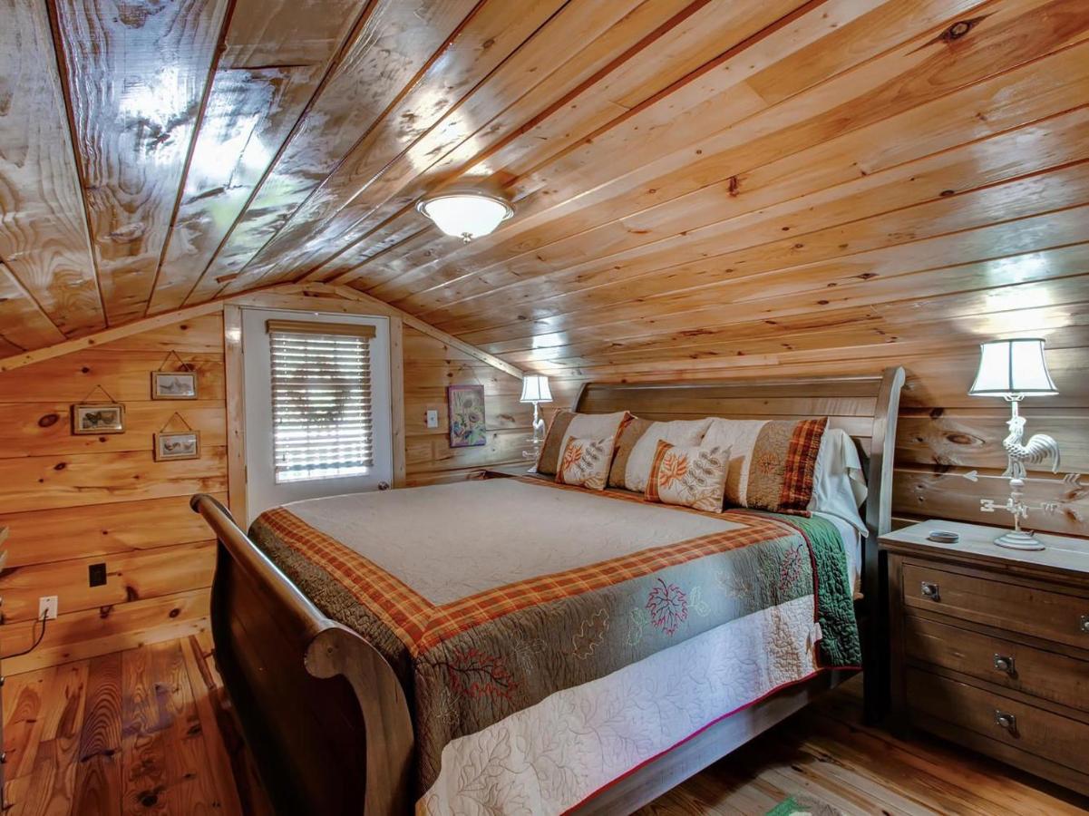 Holiday home Rolling In The Hay Pigeon Forge