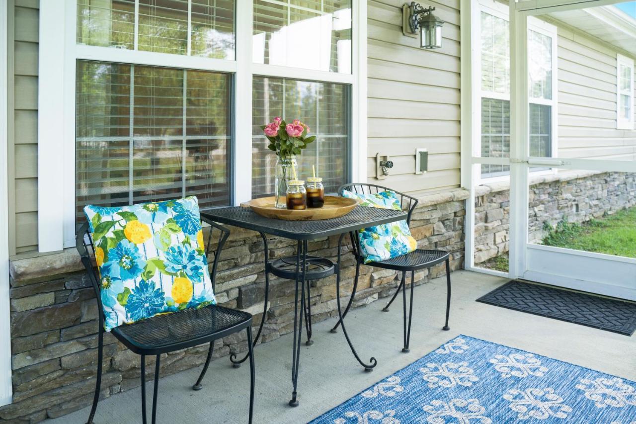 Luxe Quiet Townhouse W/parking/pool/by Dollywood